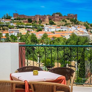 Hotel Colina Dos Mouros